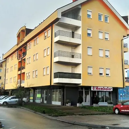 Apartman *
