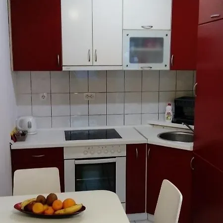 Apartman *